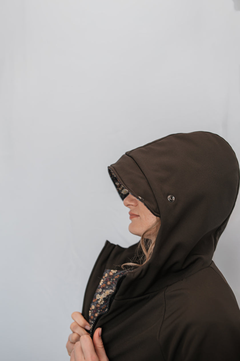 Gėlėta striukė (ruda)