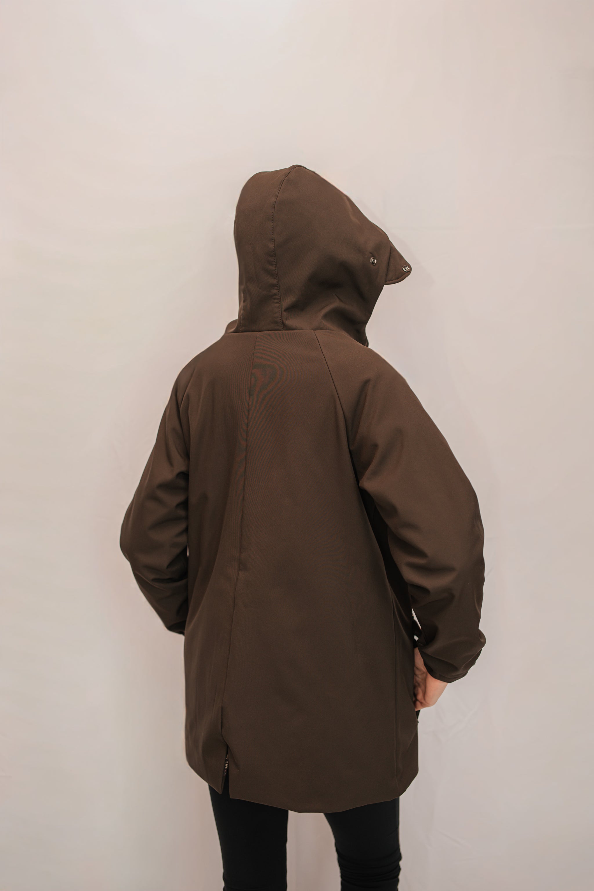 Gėlėta striukė (ruda)