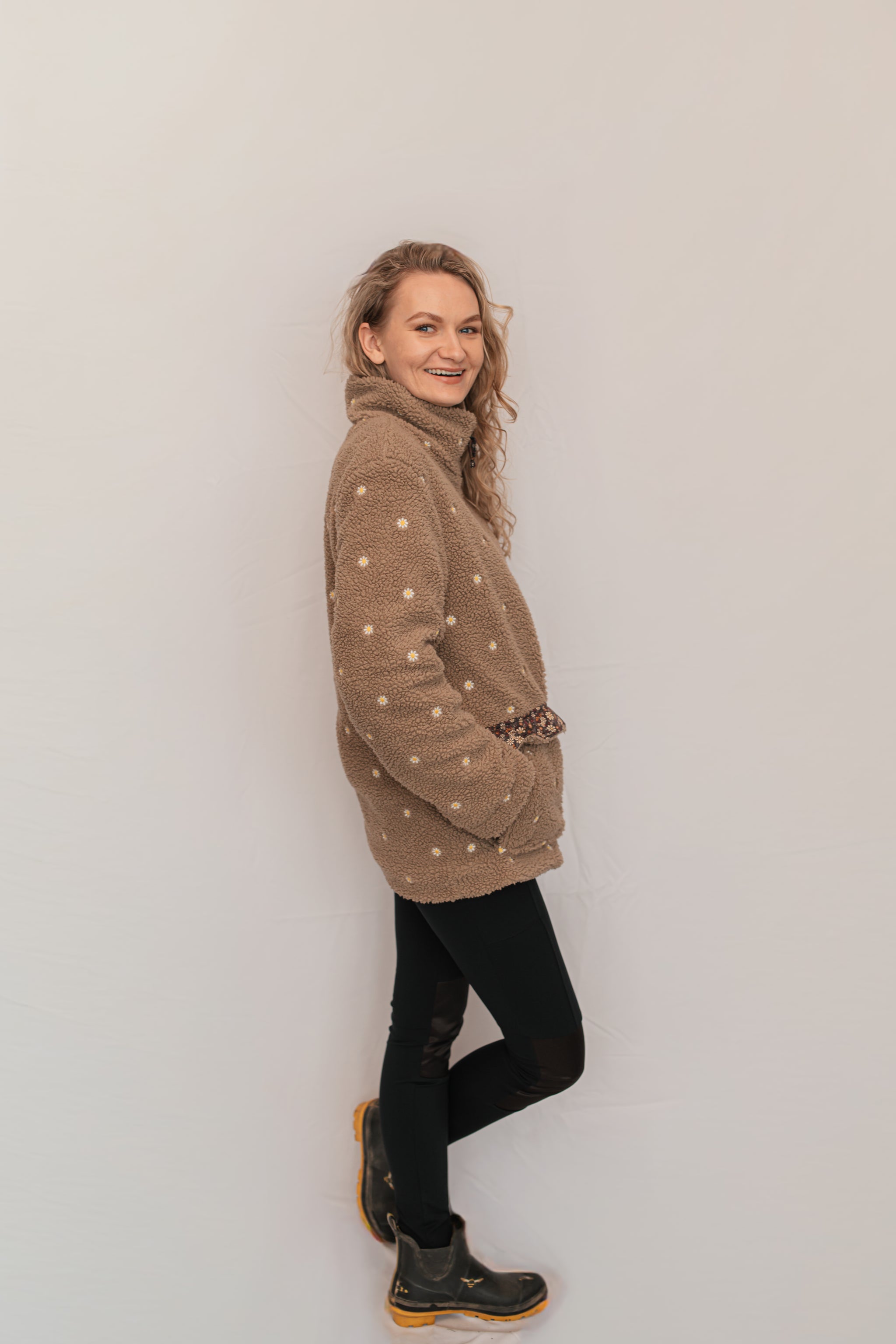 Gėlėtas teddy paltukas