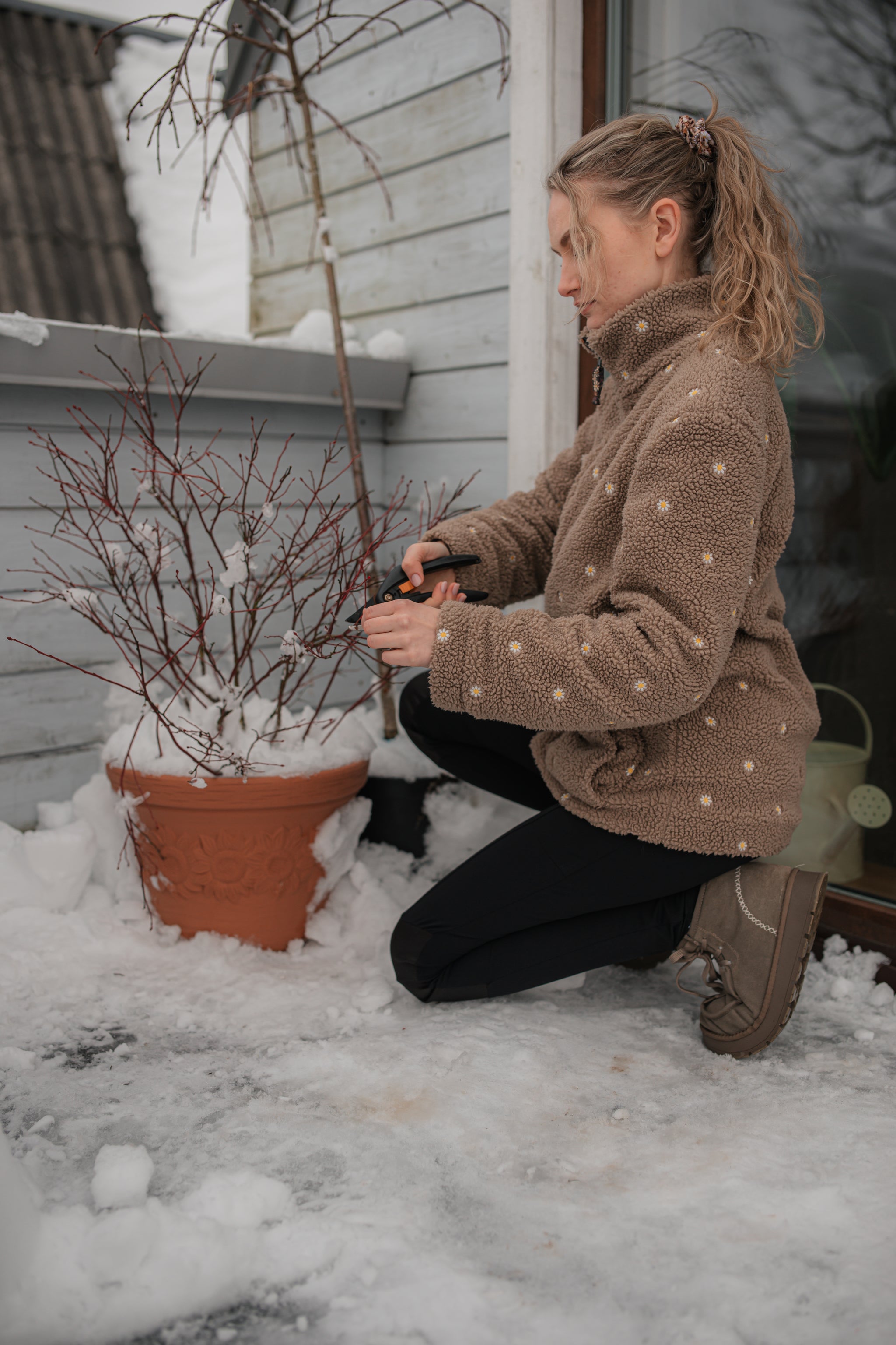 Gėlėtas teddy paltukas