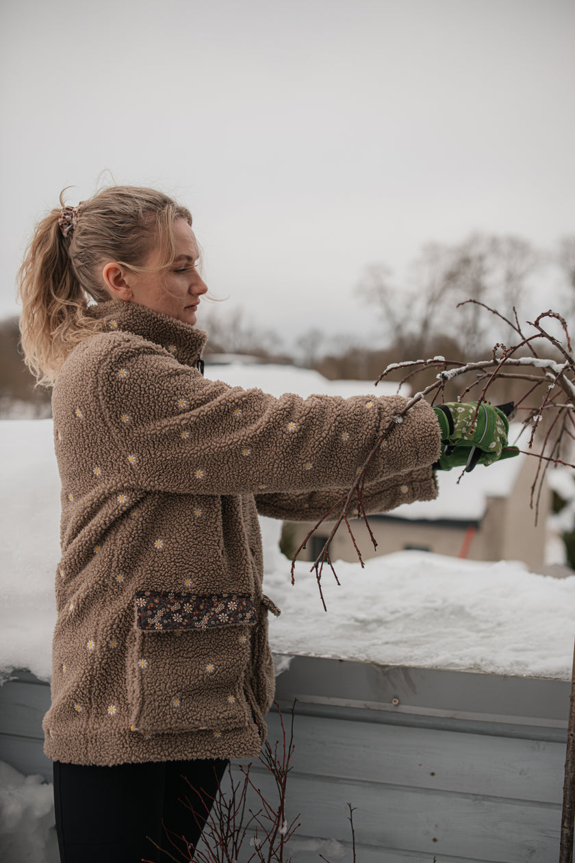 Gėlėtas teddy paltukas