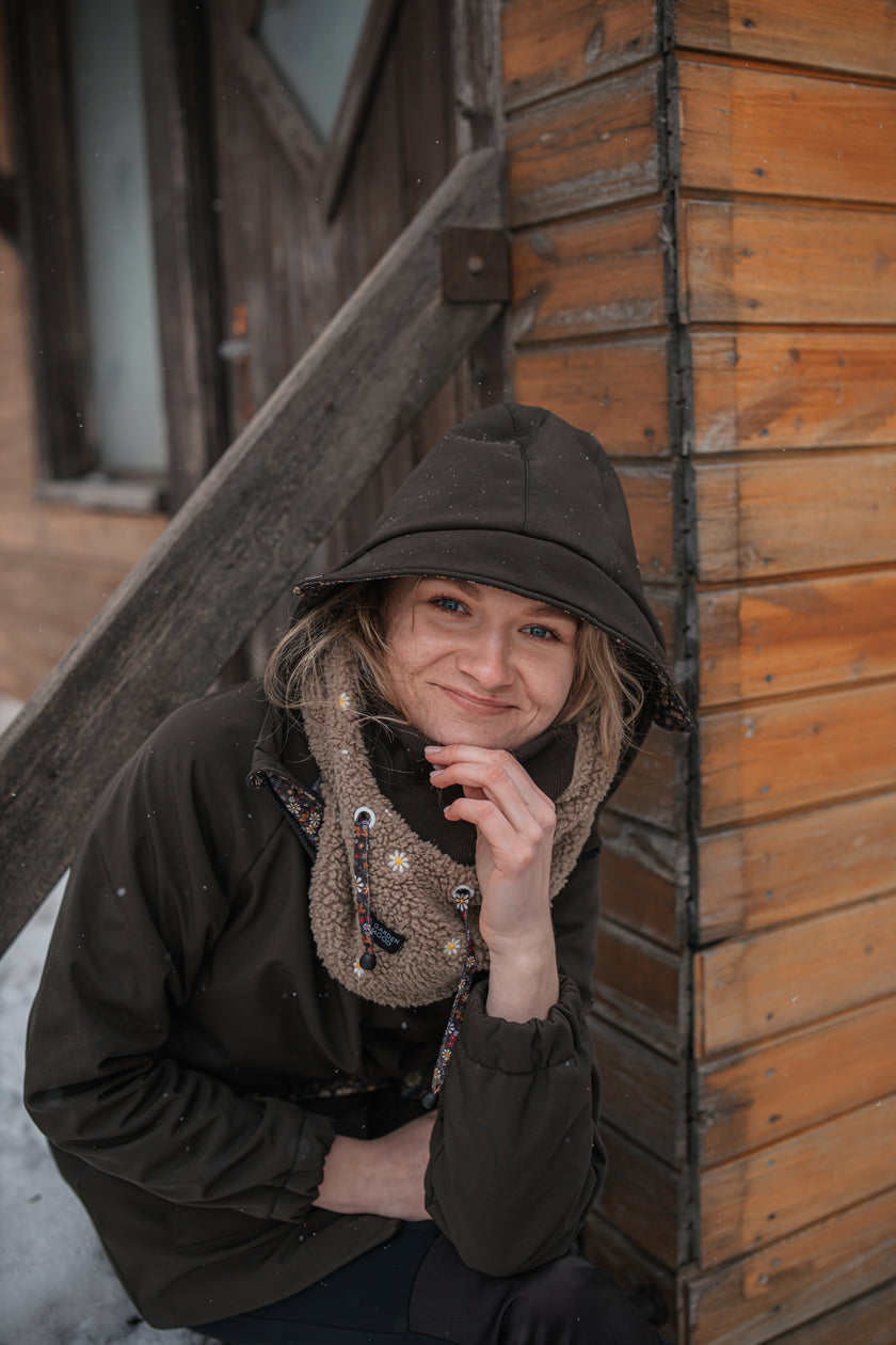 Gėlėta striukė (ruda)